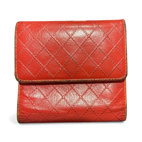 Chanel Vibrant Orange-Red Quilted Calfskin Wallet - Picture 3 of 6